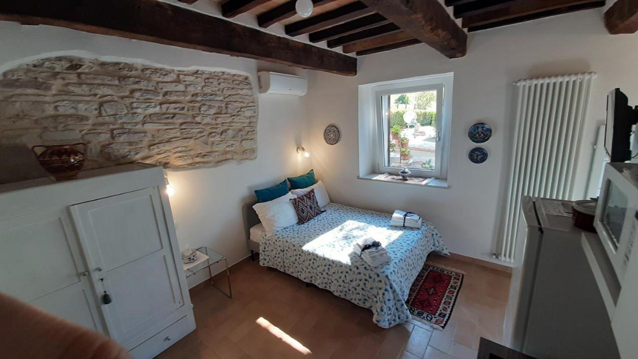 Casale Di Nicolo Apartment Urbino Luaran gambar